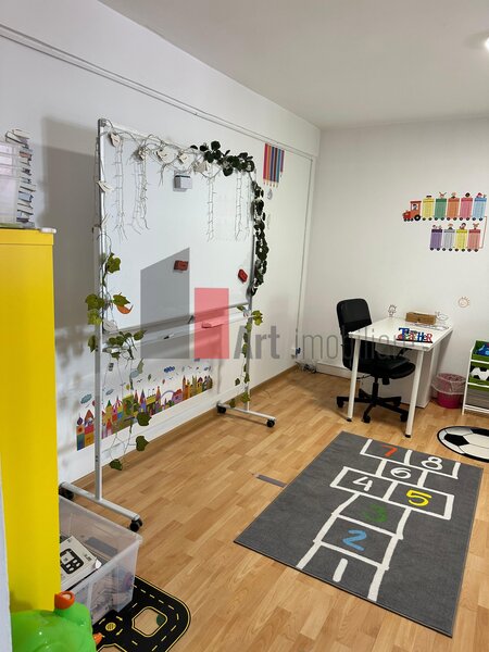 Domenii vila de inchiriat pentru activitate afterschool/ cursuri (etaj 1/ mansarda)