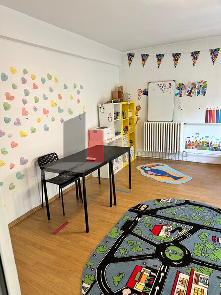 Domenii vila de inchiriat pentru activitate afterschool/ cursuri (etaj 1/ mansarda)